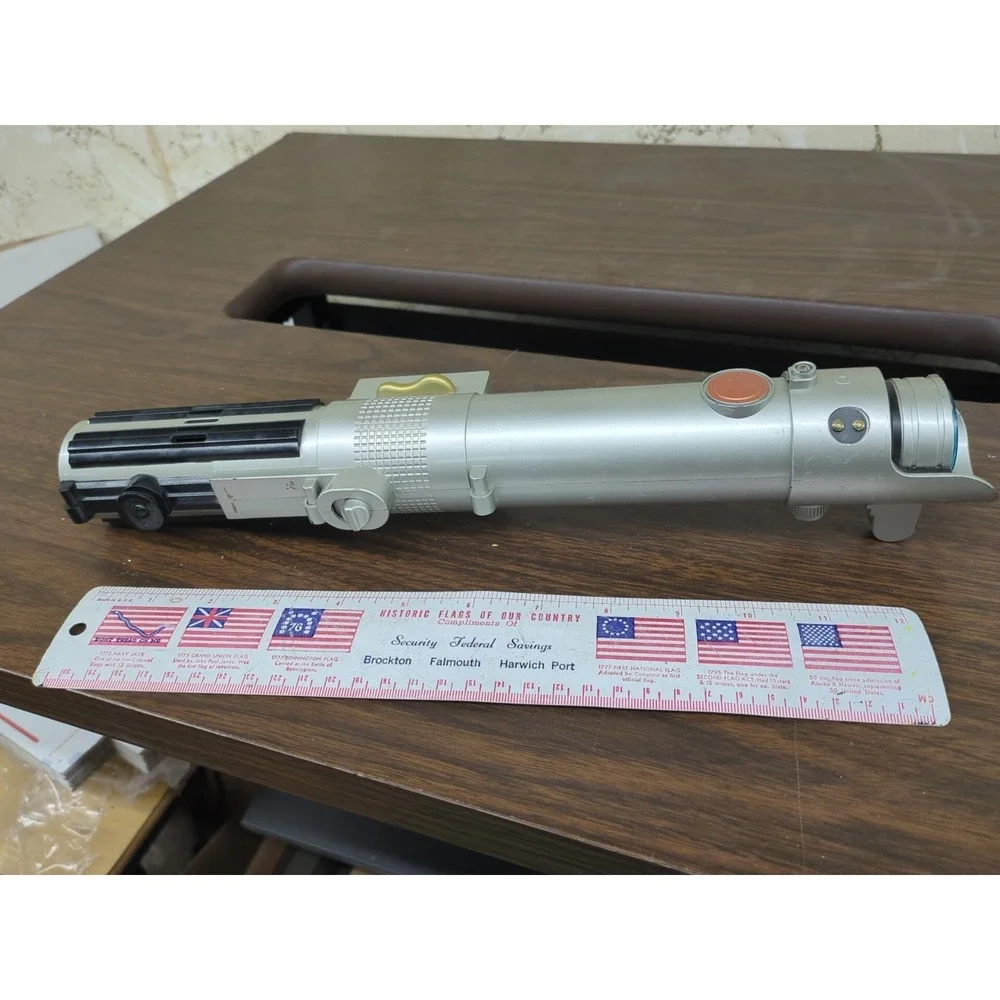 Vintage Lightsaber Retractable Battery Sounds 2006